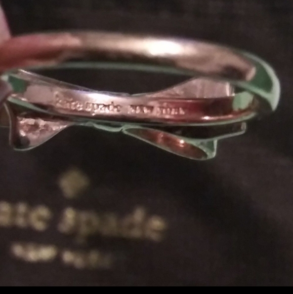 ♤ Kate Spade Gold Love ♡ Notes Bow 🎀 Knot Ring 6 + Gift Pouch ♤ - Picture 3 of 4